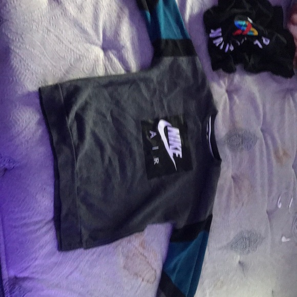 Nike Air Sweater - Picture 1 of 1